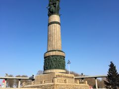 -人民防洪胜利纪念塔