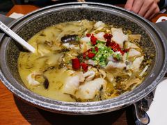 -渝是乎酸菜鱼(龙旗购物中心店)