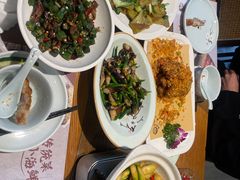 -黄泥岗·地道湖北菜(奥特莱斯店)