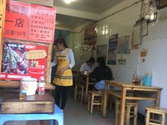 大堂-再回首鸡肉米线(人民路一店)