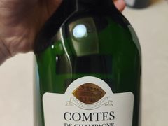 -肆海小川菜酒馆Wine Bistro (青年路店)