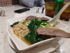-香港新发烧腊茶餐厅(水围店)