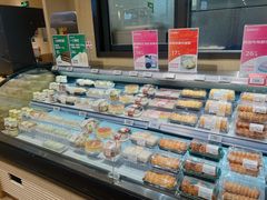 -七鲜超市(瑞虹天地太阳宫店)