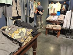 -Hollister(天环广场店)