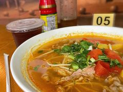 越式酸汤肥牛粉-探越越南牛肉粉(江南西分店)