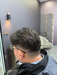 -藤野造型烫染·漂发