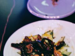 -粉墨特色菜·烧烤音乐酒馆