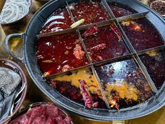 -正南齊北重庆老火锅(光华村直营店)