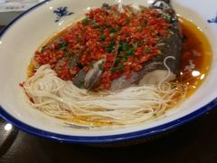剁椒蒸鱼头-5味潇湘(长沙总部基地店)