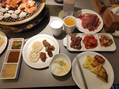 -山焱·炭火自助烤肉(周浦万达店)