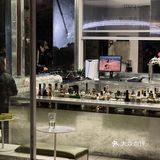 超火的live show民谣现场，居然还能吃川菜