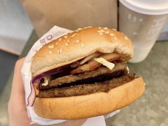 培根蔬萃双层牛堡-麦当劳(龙阳路店)