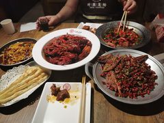 -叶派龙虾•招牌香辣蟹·海鲜(中海国际店)