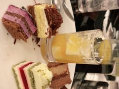 -圣丰索菲特·2 On 988 Café 自助餐厅