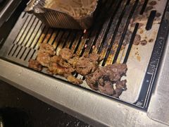 -臻牛烤肉