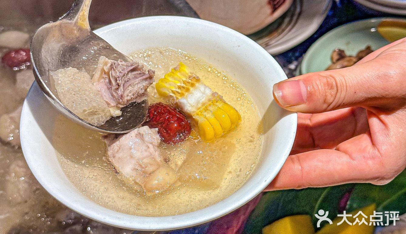 大连这家椰子鸡让我连炫三碗汤‼️鲜到起飞
