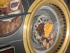 -山川小町·极番烧肉(新地假日广场店)