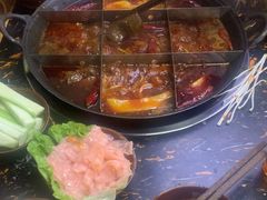 -乖嬢嬢重庆老火锅(南联店)