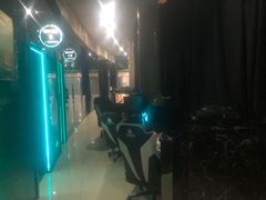 -绿树电竞(五路店)