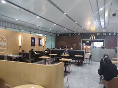 大堂-麦当劳(北京大兴机场二层国内到达(安检外)店)