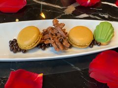 -Salon de The de Joel Robuchon(外滩18号店)