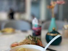 -广州鸿粤星辉奔驰4S店(钟村店)