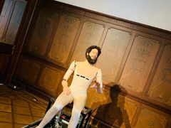 -Nathalie Djurberg与Hans Berg“牛皮纸包裹的月亮”-Prada荣宅当季展览