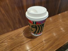 -星巴克(杭州临平银泰城B1店)
