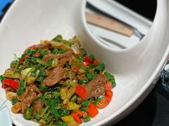 小炒黄牛肉-老头儿油爆虾·1987杭州烟火味(湖滨银泰in77D区店)