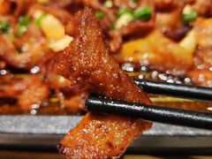 炉火烤五花肉-吕氏疙瘩汤·海鲜新鲁菜(凯德mall新都心店)