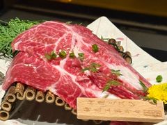 -山川小町·极番烧肉(新地假日广场店)