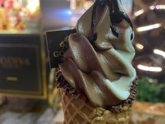 -一叶一世界•素食餐厅(环球中心店)