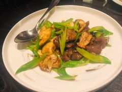 松茸炒安格斯牛肉-五缘湾凯悦酒店·悦饗中餐厅