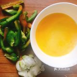 超级快手简单的菜谱之辣椒炒鸡蛋