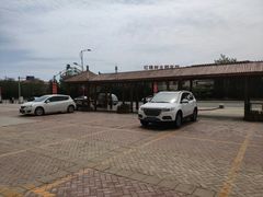 超大停车场-挪亚海味(金石滩商业中心广场店)