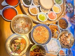 -包整·丝娃娃(一览甲秀楼风景店)