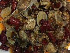 -扒虾小妹儿麻辣海鲜(宏图街店)