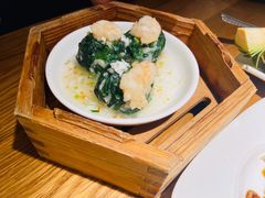 虾仁菠菜丸子-点心传说·粤菜点心(佐阾虹湾店)