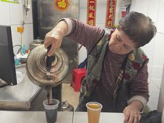 -黄氏祖传百暖凉茶店