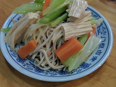 凉菜拼盘-门框胡同百年卤煮(鸟巢店)