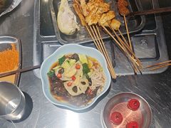 -马路牙子烧烤音乐酒馆(望京店)