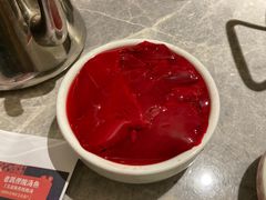 -野山舂·贵州现舂酸汤牛肉(民生路店)