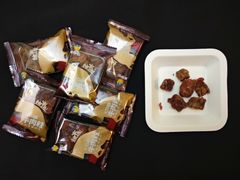 -来伊份(我格广场武宁路店)