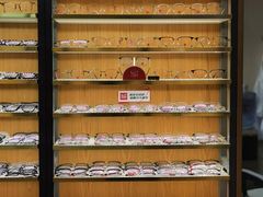 -优医视平价眼镜蔡司依视路折扣工厂店(十里堡店)