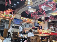 -东大桥小国抻面烧烤(长通路店)