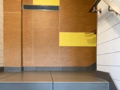 -麦当劳(虹梅路地铁站店)