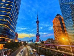 -陆家嘴空中步行连廊