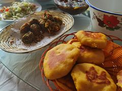 -何适山庄(水长城P2停车场店)