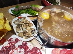 牛骨原味汤锅底-牛很鲜潮汕牛肉火锅(朝晖路店)
