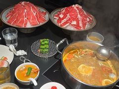 -鲜入唯煮·港式海鲜牛肉火锅(金宝街店)